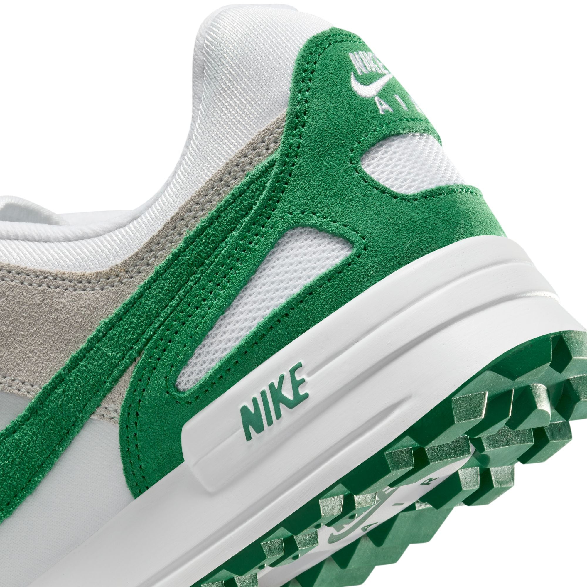 NIKE Air Pegasus &
