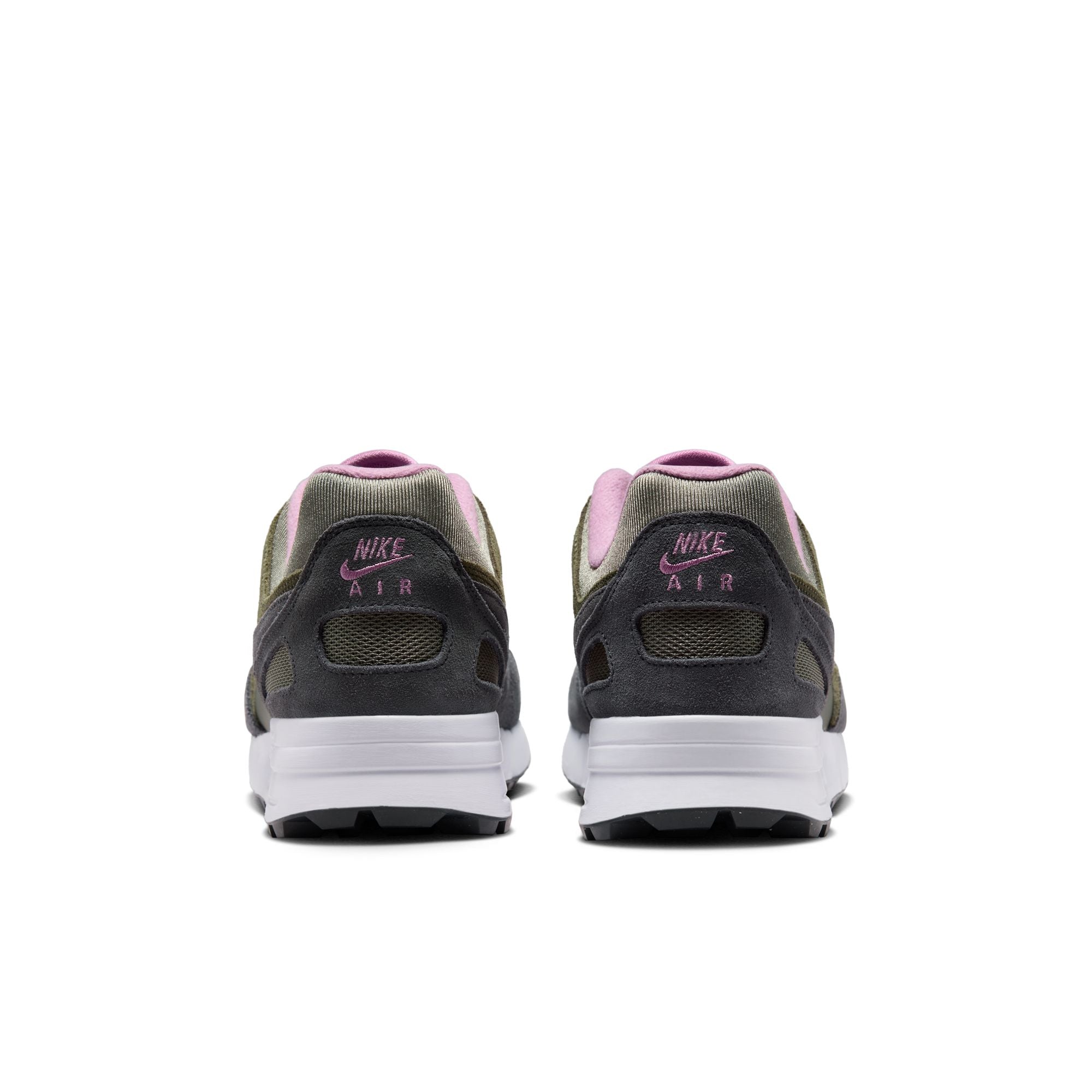 NIKE Air Pegasus &