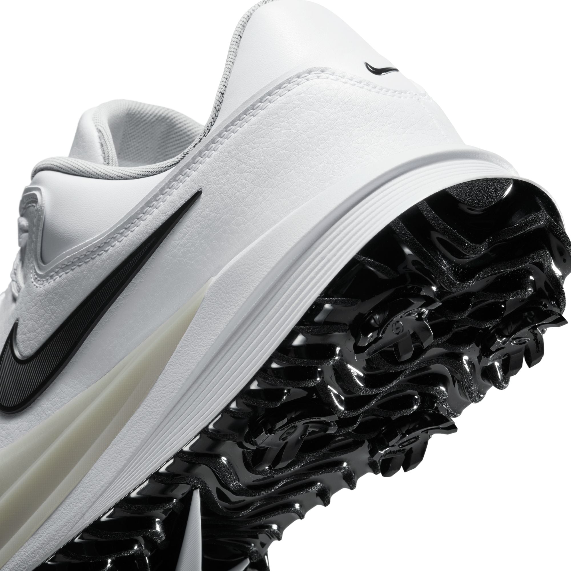 NIKE Victory Pro 4