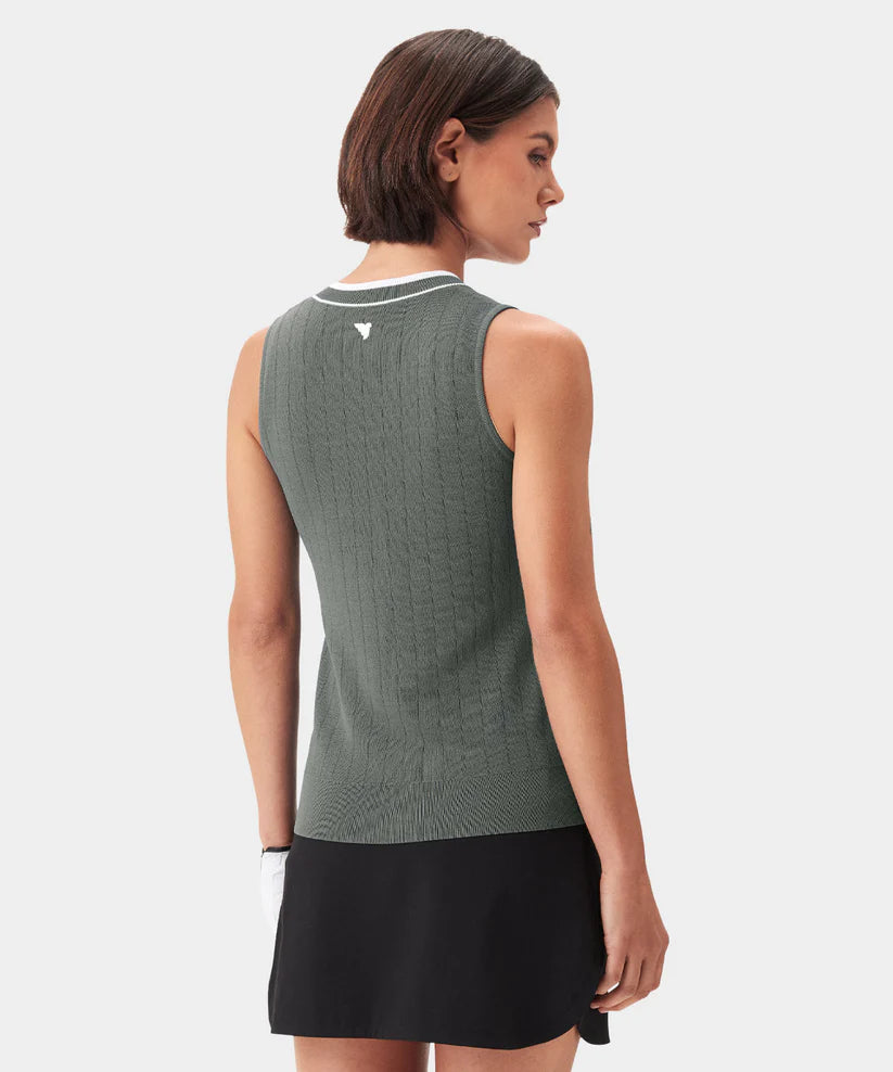 Macade Dömu Ana Sleeveless V-Neck