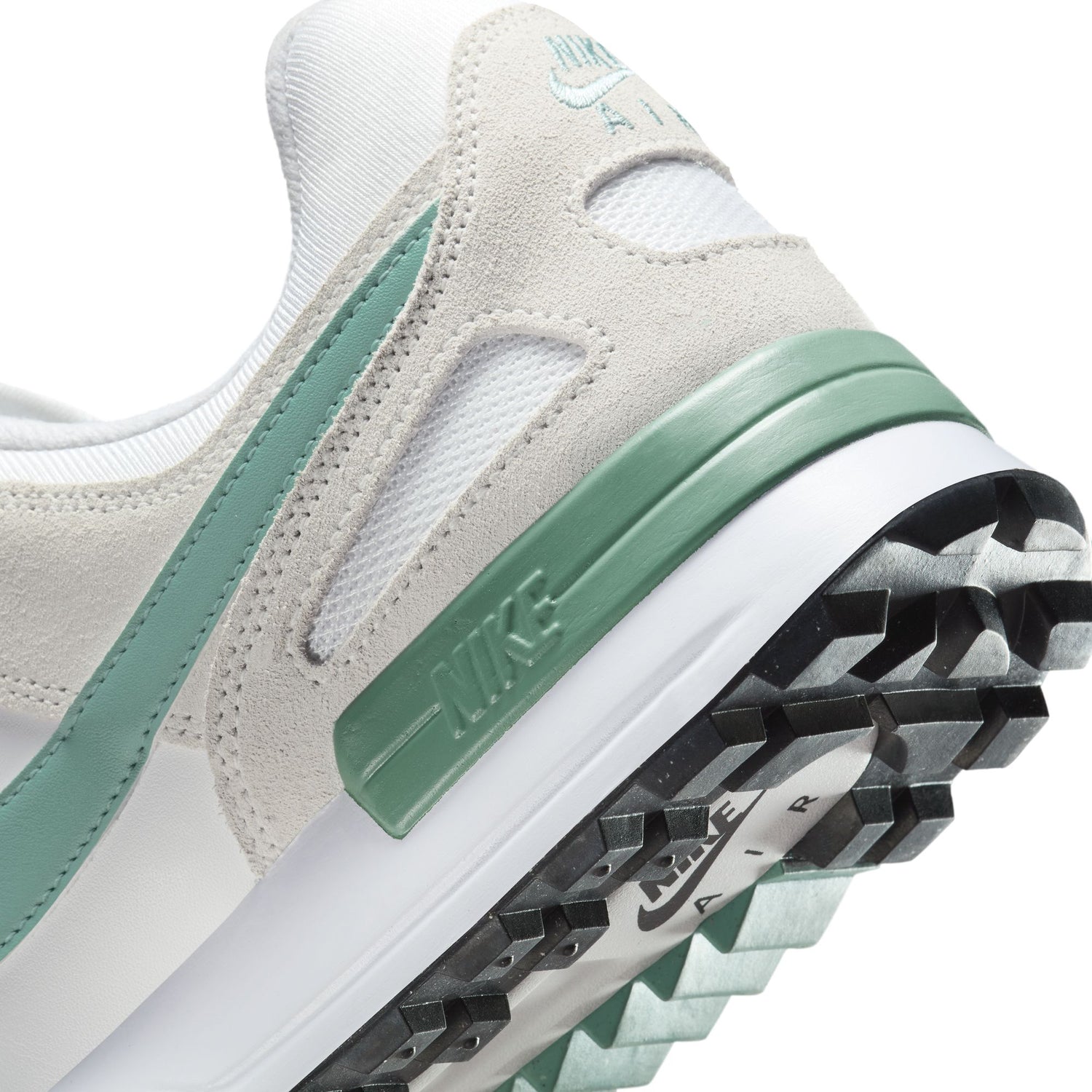 NIKE Air Pegasus &