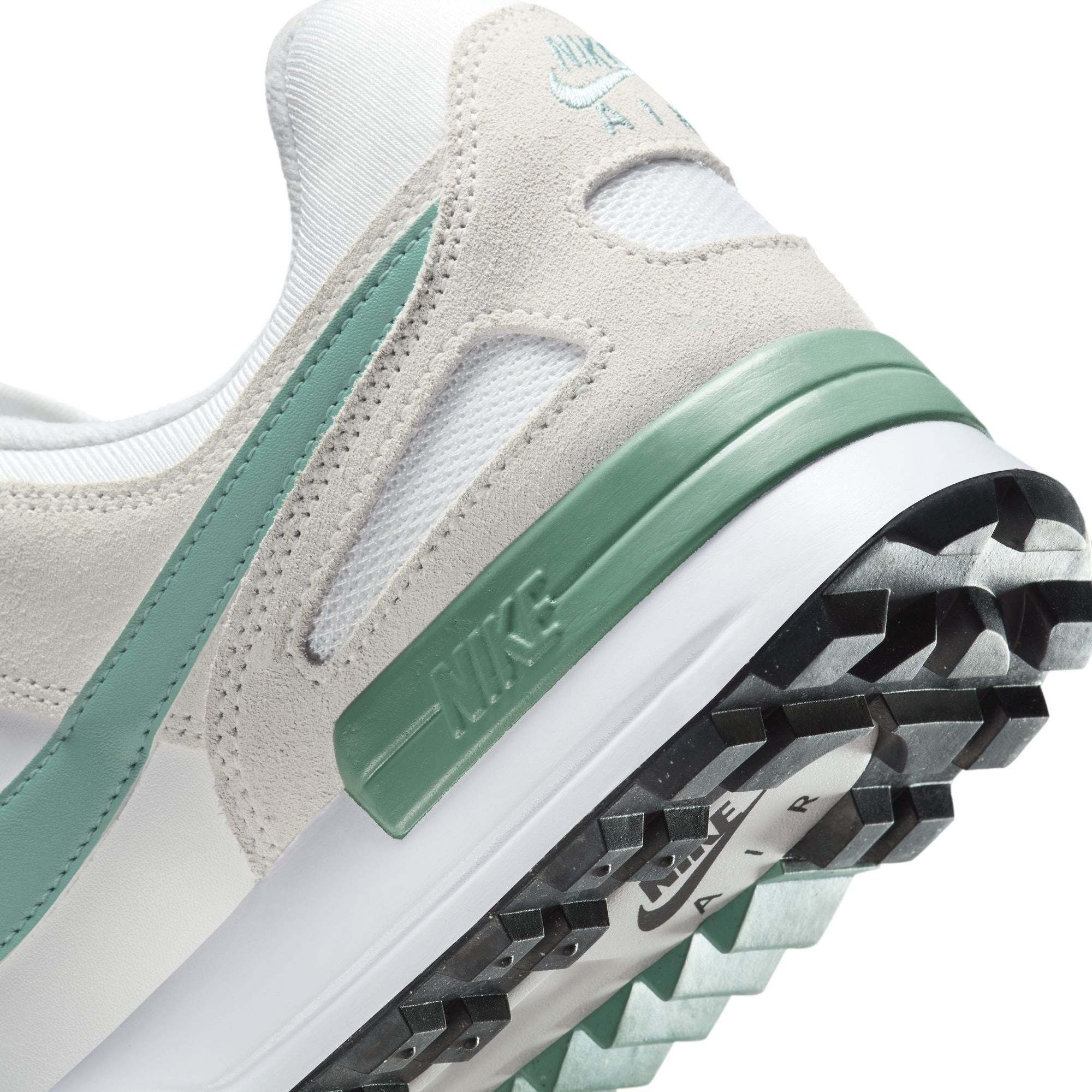 NIKE Air Pegasus &
