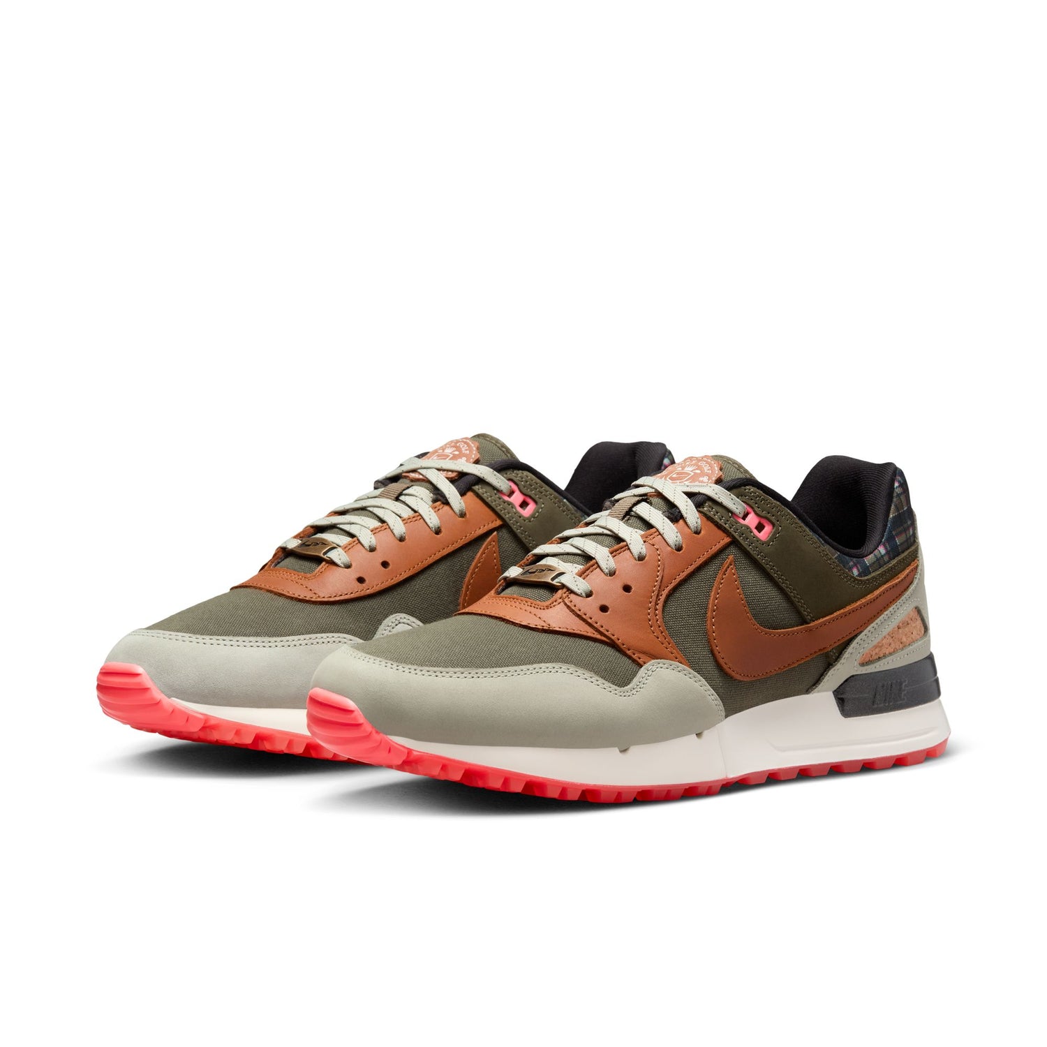 NIKE Air Pegasus &